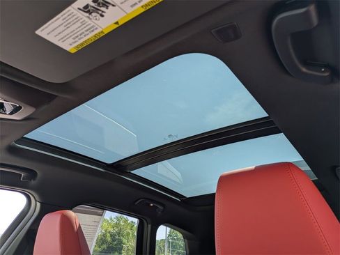 New 2025 BMW X1 xDrive28i w/ Technology Package image 18