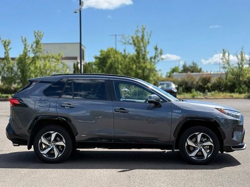 Used 2024 Toyota RAV4 SE w/ Weather & Moonroof Package AWD/4WD image 6