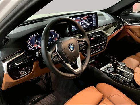 Used 2023 BMW 530i xDrive w/ Premium Package AWD/4WD image 17