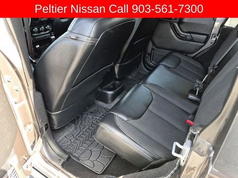 Used 2016 Jeep Wrangler Unlimited Sahara image 20