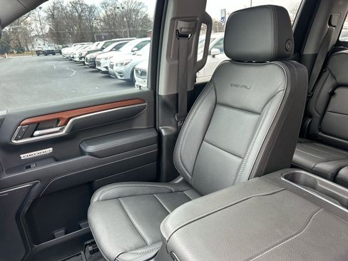 Used 2023 GMC Sierra 1500 Denali w/ Denali Reserve Package image 24