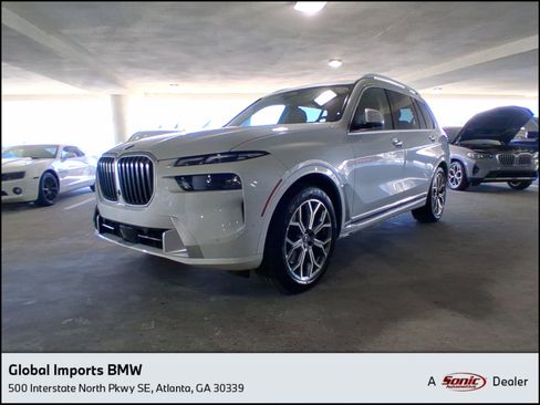 Used 2025 BMW X7 xDrive40i image 1