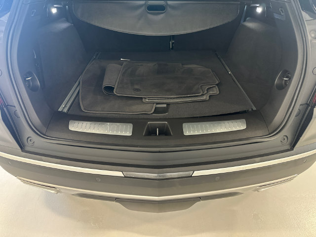 Certified 2025 Cadillac XT5 Premium Luxury w/ Technology Package AWD/4WD image 28