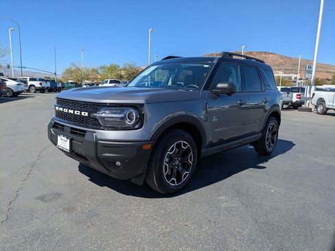 Used 2025 Ford Bronco Sport Outer Banks w/ Outer Banks Tech Package+ AWD/4WD image 12