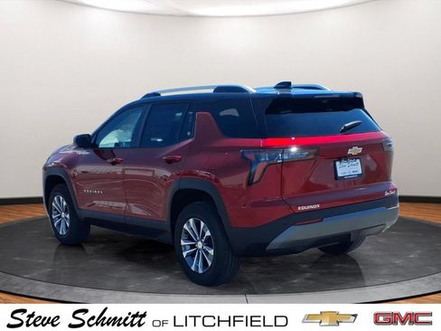 New 2026 Chevrolet Equinox LT w/ Convenience Package II FWD image 3