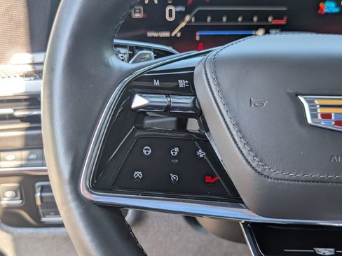 Certified 2025 Cadillac Escalade V AWD/4WD image 23
