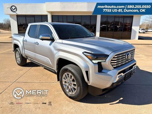 Used 2025 Toyota Tacoma Limited image 1