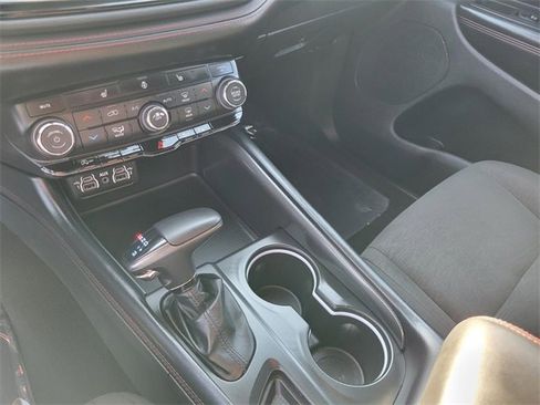 Used 2024 Dodge Durango GT w/ Blacktop Package image 33