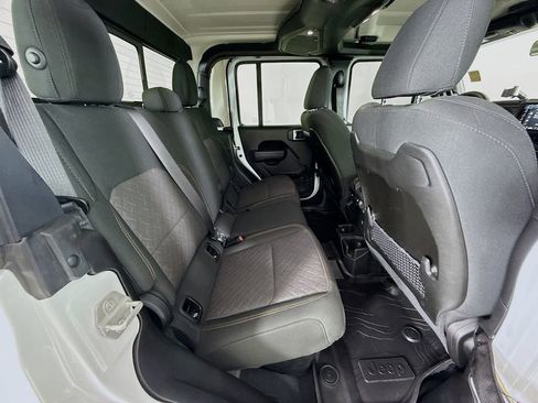 Used 2024 Jeep Gladiator Mojave w/ Convenience Group image 27