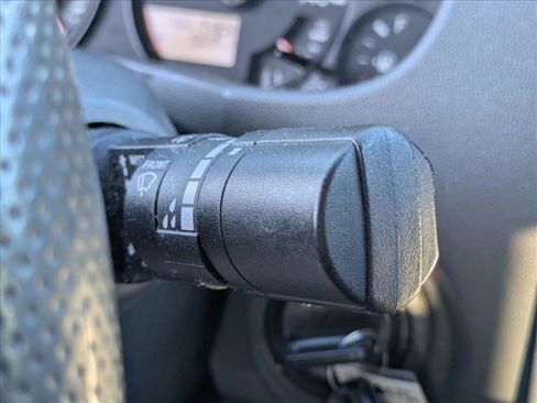 Used 2016 Nissan Frontier SV RWD image 15