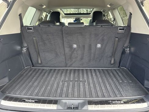Used 2024 Toyota Grand Highlander Platinum image 12