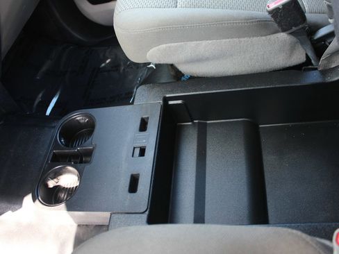 Used 2017 Ford F150 XLT w/ Trailer Tow Package image 25