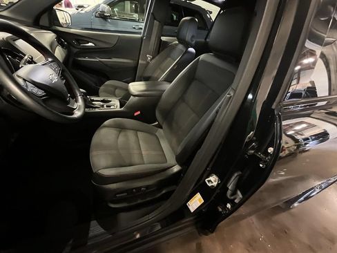 Used 2024 Chevrolet Equinox RS AWD/4WD image 4