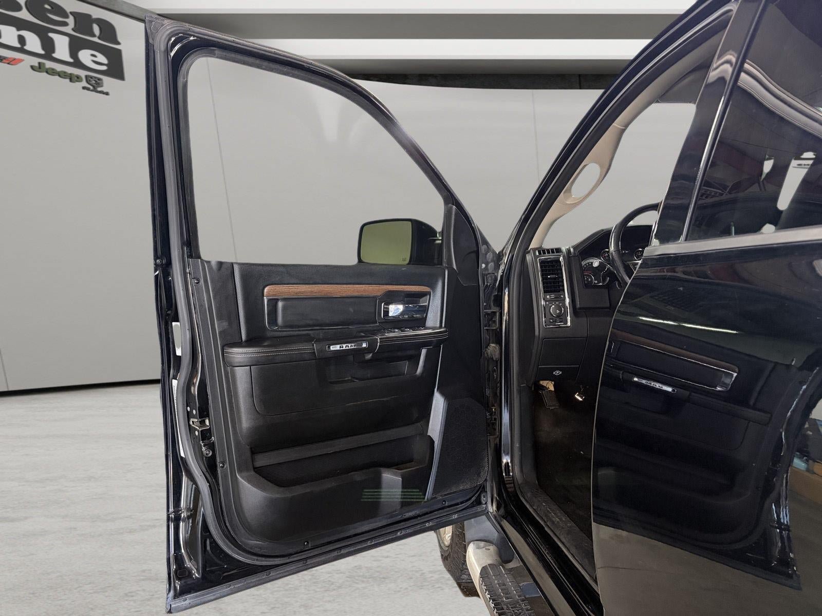 Used 2014 RAM 1500 Laramie AWD/4WD image 9