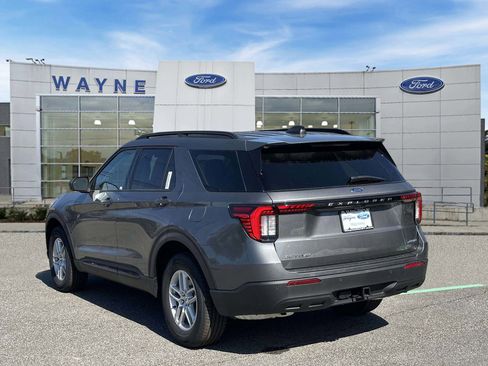 New 2026 Ford Explorer Active image 3