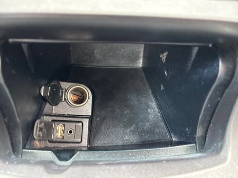 Used 2015 Toyota Camry SE FWD image 27