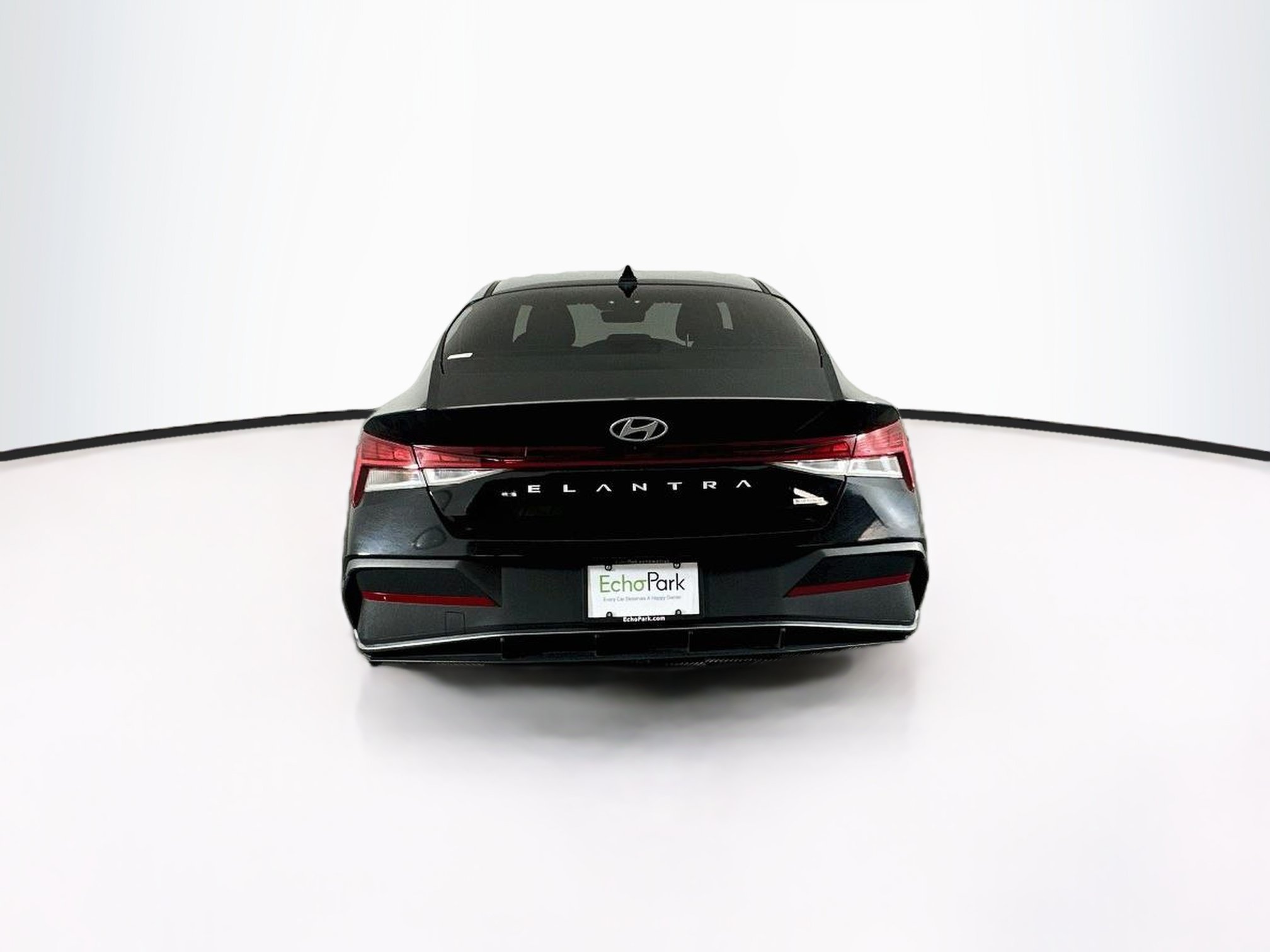 Used 2025 Hyundai Elantra Hybrid FWD image 7