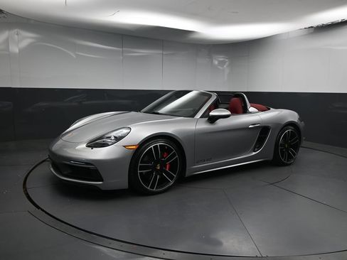 Used 2022 Porsche 718 Boxster GTS image 1
