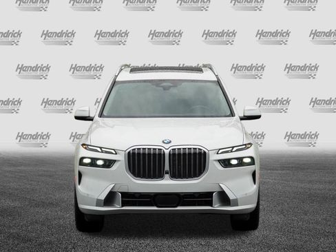 Certified 2025 BMW X7 xDrive40i w/ Parking Assistance Package AWD/4WD image 3