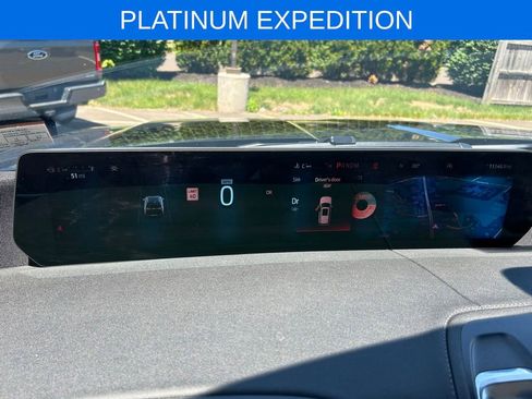 Certified 2025 Ford Expedition Platinum w/ Driver's Package AWD/4WD image 20