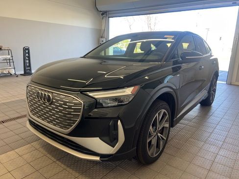 Used 2023 Audi Q4 e-tron Premium w/ Convenience Package image 1