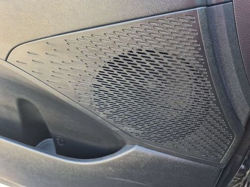 Used 2024 Hyundai Palisade SEL FWD image 16