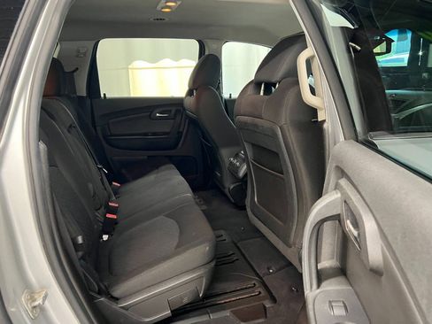 Used 2011 Chevrolet Traverse LT w/ Personal Connectivity Package FWD image 11