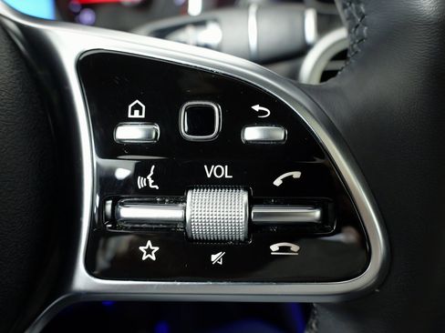 Used 2020 Mercedes-Benz C 300 4MATIC Sedan image 46