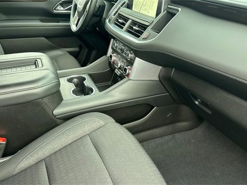 Used 2023 GMC Yukon XL SLE w/ Gmc Pro Safety Plus Package image 20