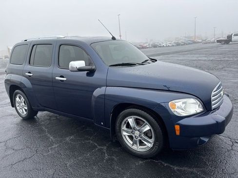 Used 2009 Chevrolet HHR LT image 3