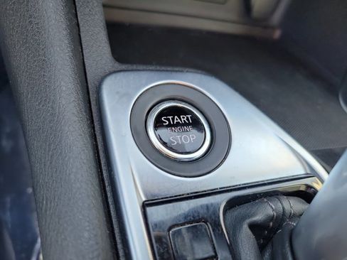 Used 2025 Nissan Sentra SV FWD image 30