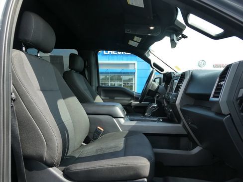 Used 2019 Ford F150 XLT w/ Equipment Group 302A Luxury AWD/4WD image 13