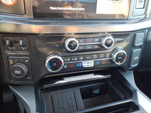 Used 2025 Ford F250 Lariat AWD/4WD image 25