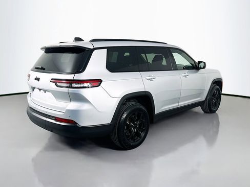 Used 2024 Jeep Grand Cherokee L Laredo image 7