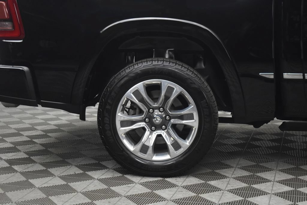 Used 2023 RAM 1500 Limited w/ Body Color Bumper Group AWD/4WD image 30