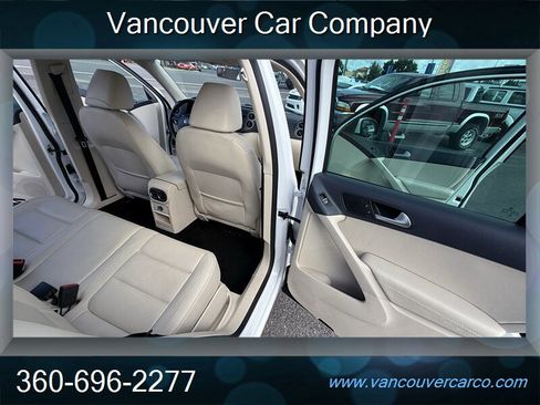 Used 2013 Volkswagen Tiguan SE AWD/4WD image 16