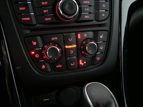 Used 2016 Buick Cascada Premium image 22