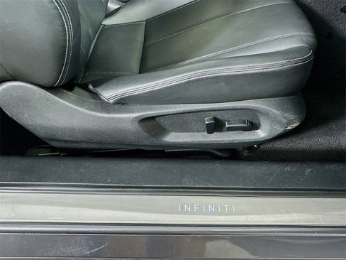 Used 2018 INFINITI Q60 3.0t Luxe w/ Cargo Package image 22