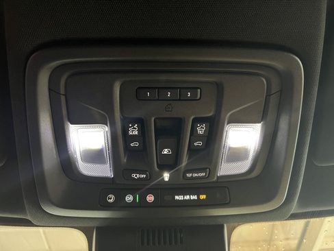 Used 2026 Chevrolet Silverado 2500 High Country w/ Midnight Edition AWD/4WD image 15
