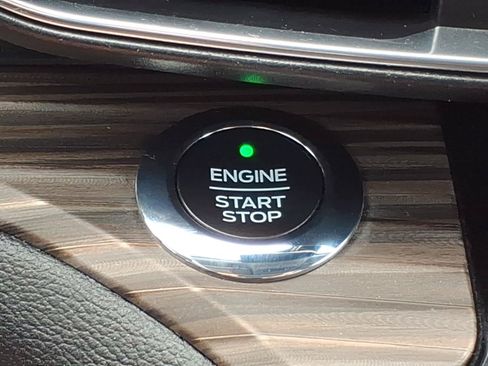Used 2021 Ford Explorer Limited w/ Equipment Group 301A AWD/4WD image 24