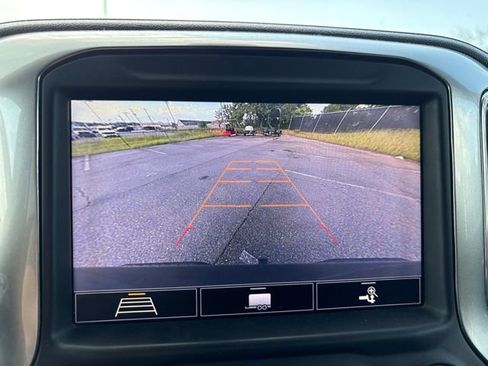 Used 2020 Chevrolet Silverado 1500 RST AWD/4WD image 17