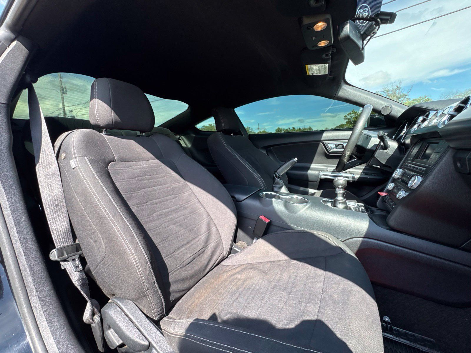 Used 2017 Ford Mustang GT w/ GT Performance Package RWD image 27