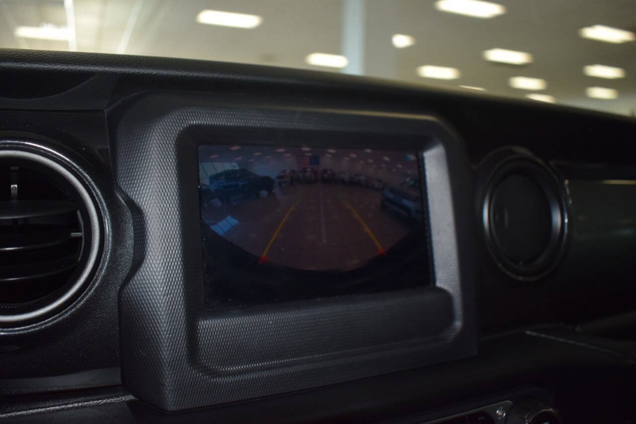 Used 2020 Jeep Wrangler Unlimited Sport AWD/4WD image 40
