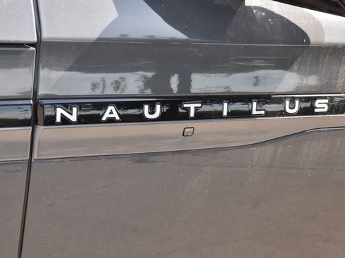 New 2026 Lincoln Nautilus Black Label w/ Jet Appearance Package AWD/4WD image 43