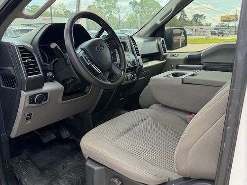 Used 2018 Ford F150 XLT w/ Trailer Tow Package image 12