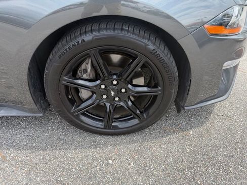 Used 2019 Ford Mustang GT Premium w/ Black Accent Package RWD image 4