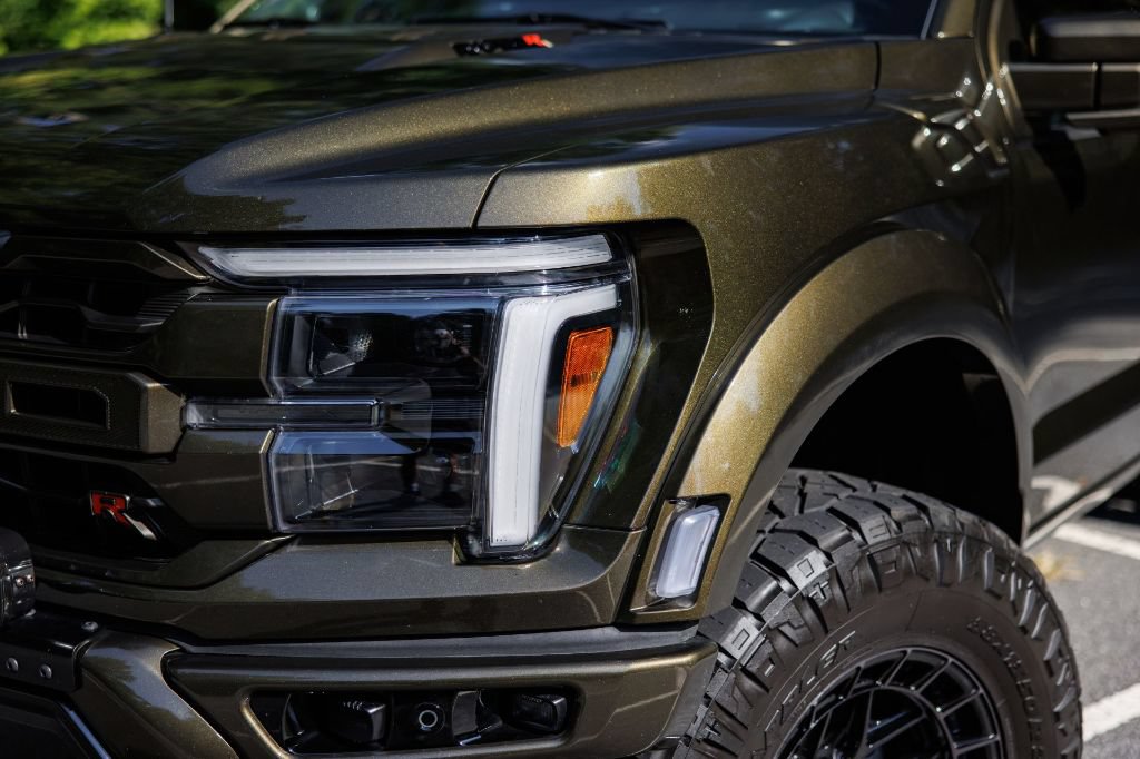 Used 2026 Ford F150 Raptor w/ Equipment Group 803A Raptor R AWD/4WD image 18