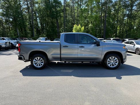 Used 2020 Chevrolet Silverado 1500 Custom w/ Custom Value Package RWD image 8