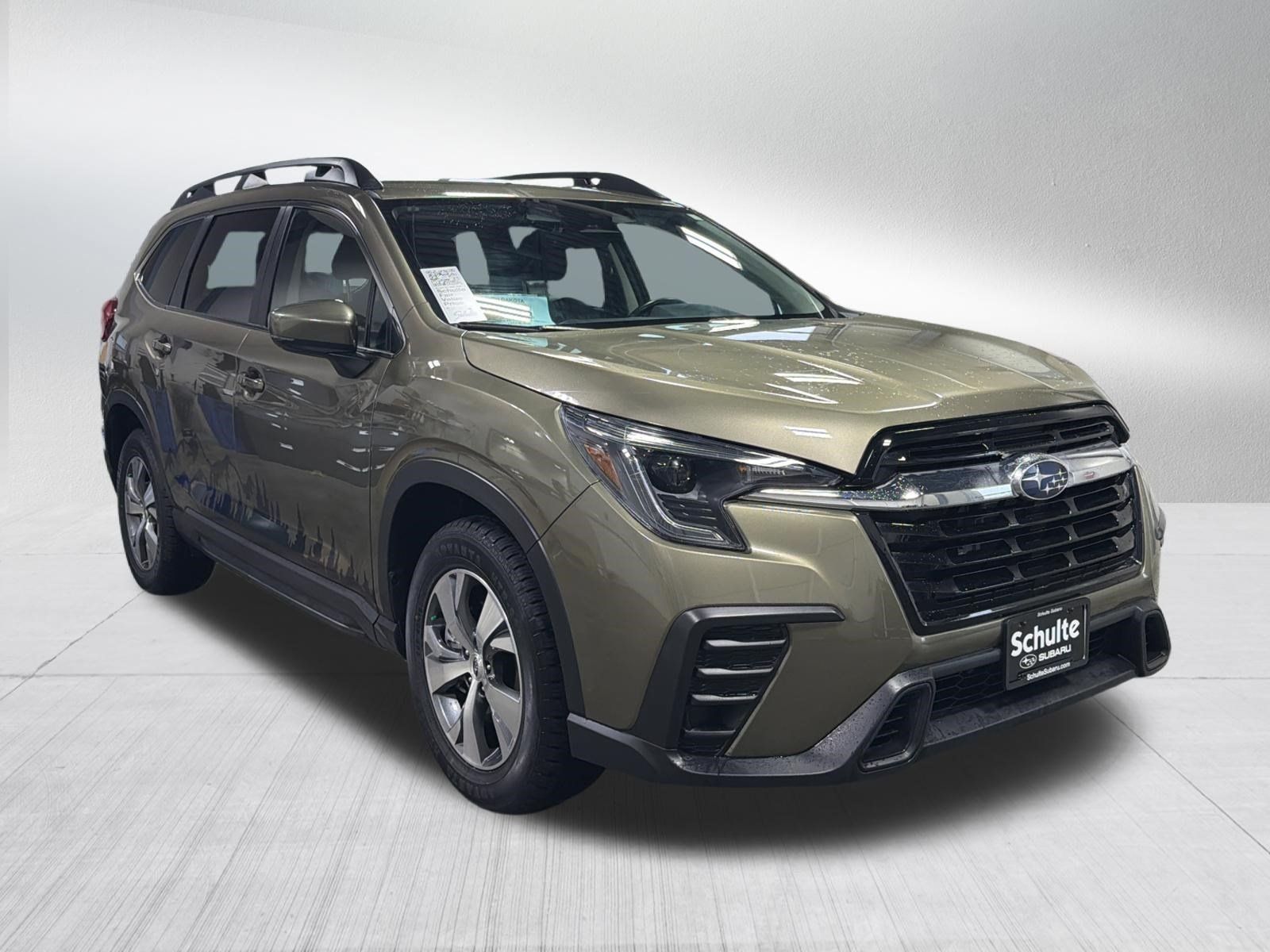 Certified 2024 Subaru Ascent Premium w/ Convenience Package AWD/4WD image 2