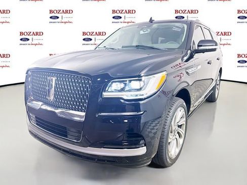 Certified 2022 Lincoln Navigator 4WD image 4